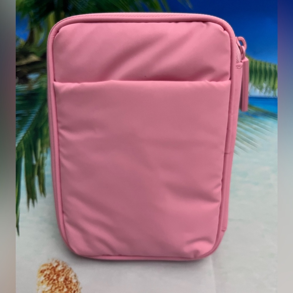NWT Calpak Luka Zipped Passport Wallet - Picture 6 of 15